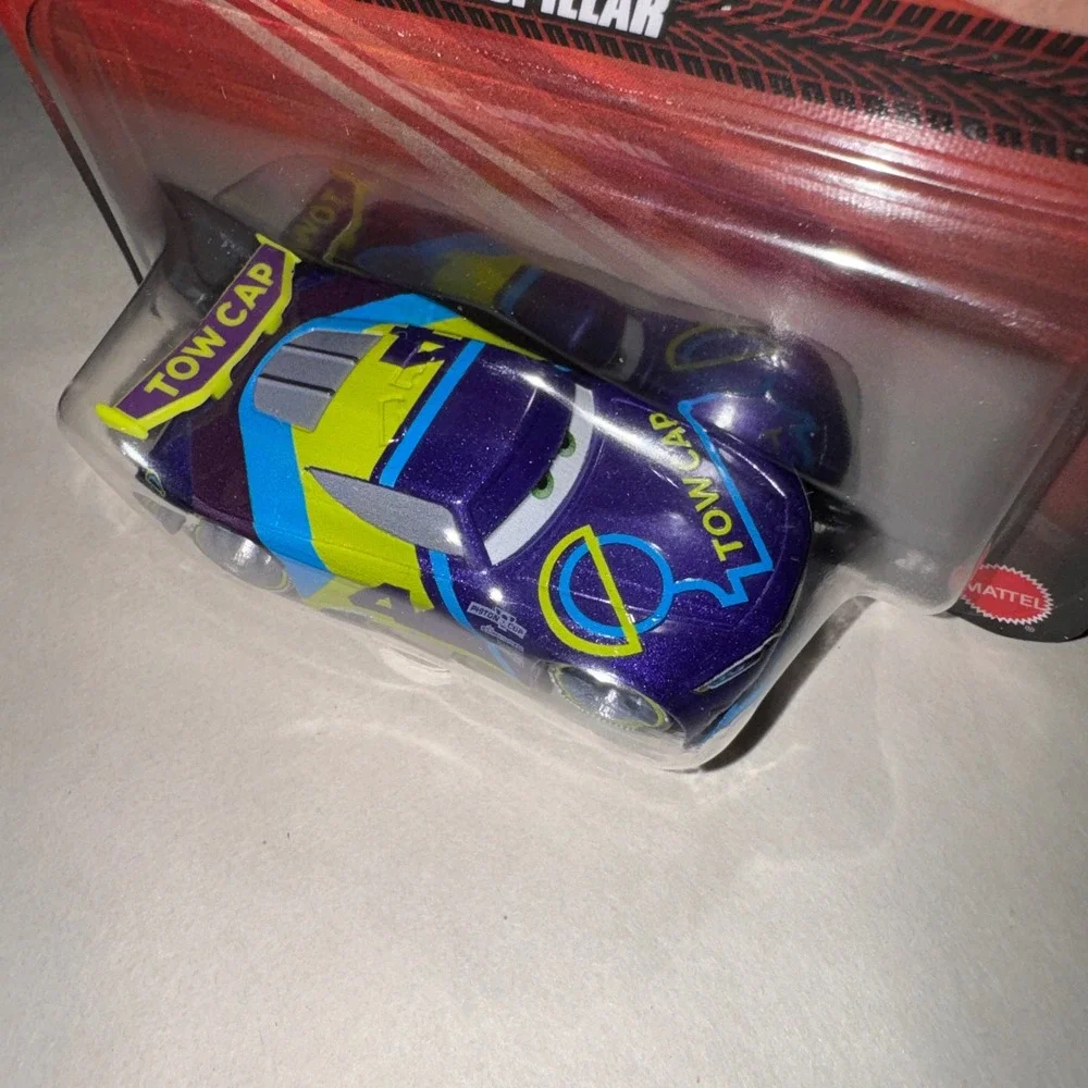 Disney Pixar Cars J.D. McPillar Tow Cap #4 Die-Cast‎ Race Car Mattel HHV86 New